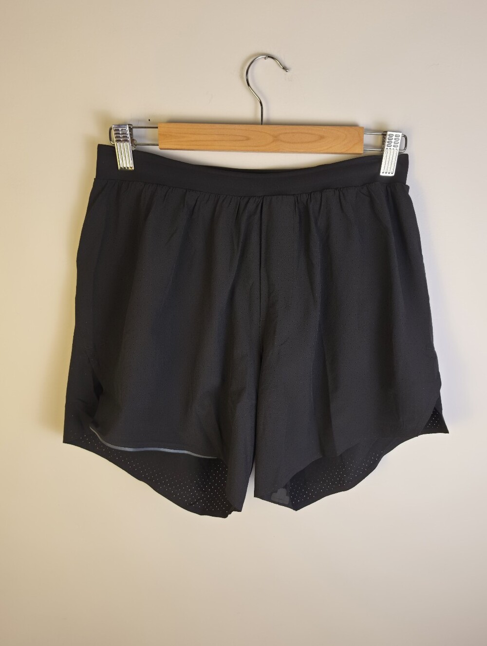 Lululemon Men's Outpacer Short 6" Black Size Medium
